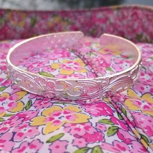 Cuff bracelet marked 999 silver